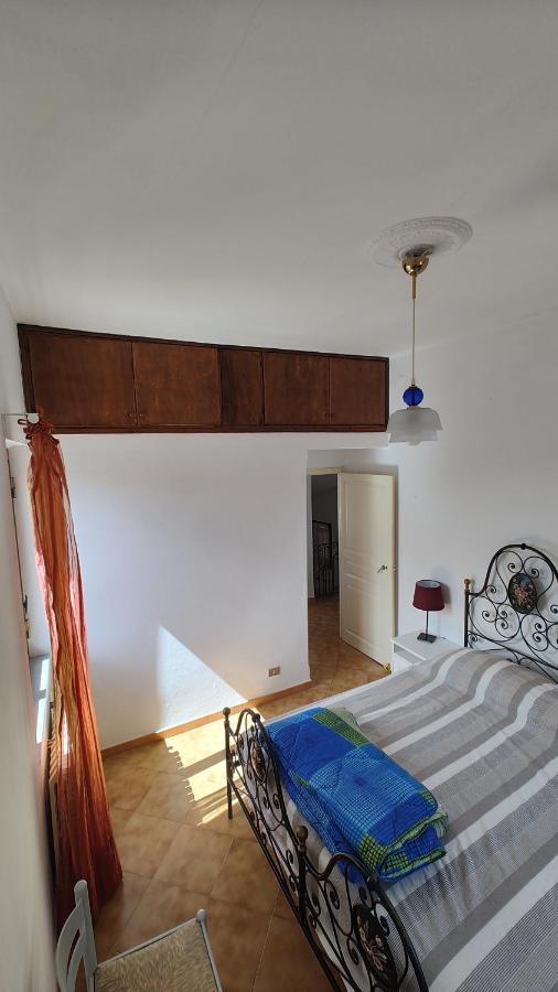 Countryhouse Traversa Du Furnu Imperia Exterior photo