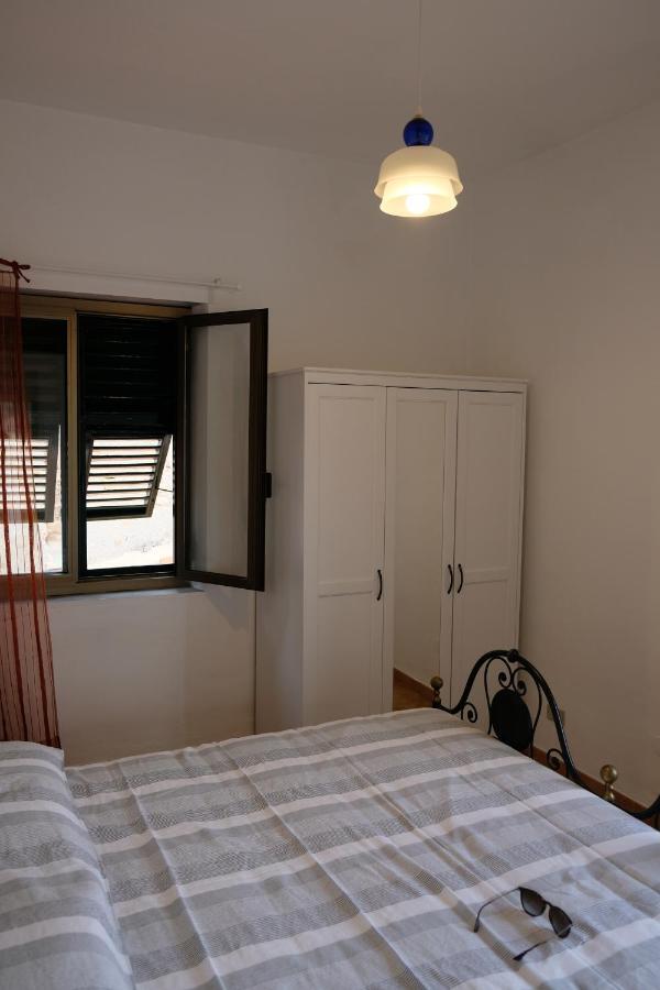 Countryhouse Traversa Du Furnu Imperia Exterior photo